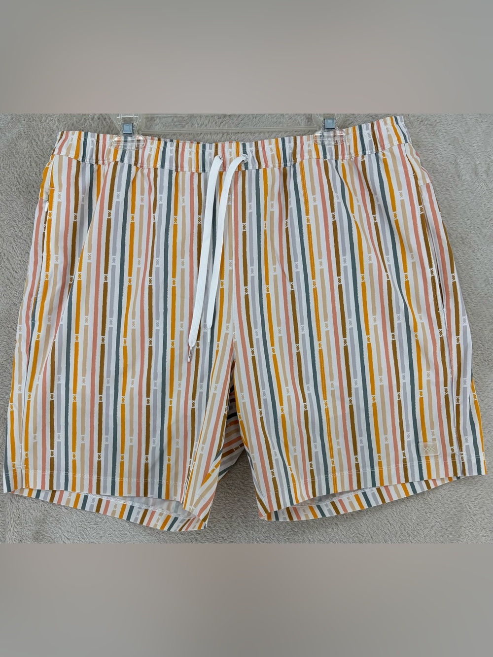 Rhone Performance Swim Trunks Men's XL Multi-Stripe Quick-Dry Mesh Lined Swim